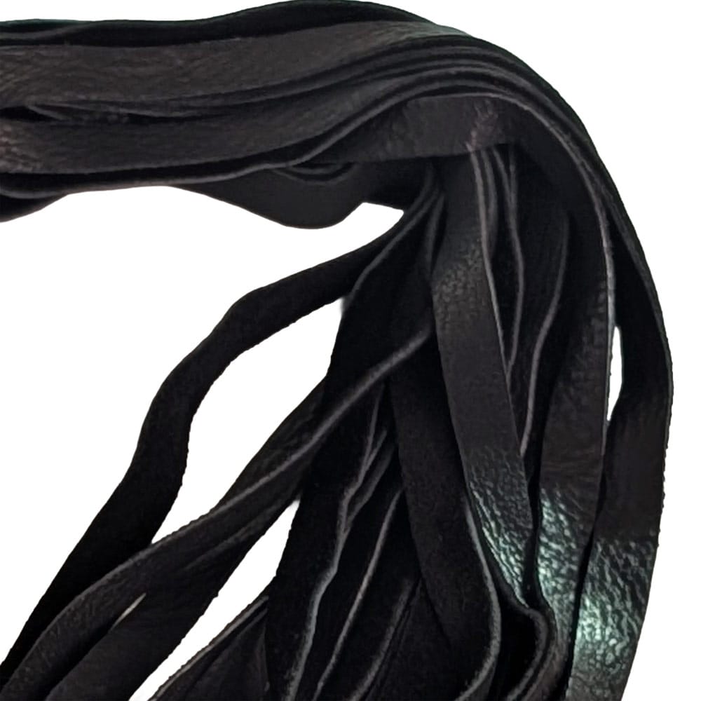 Black Elk Single Long Flogger - Black & Black Handle - 260067 3 Elk Flogger